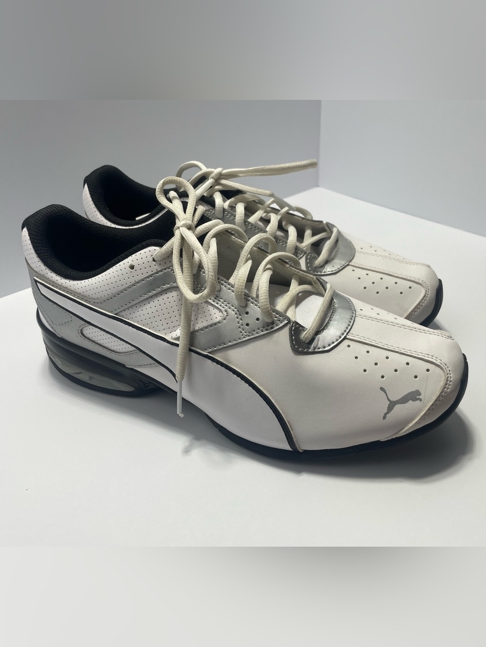 Puma Men’s White & Silver Athletic Sneakers